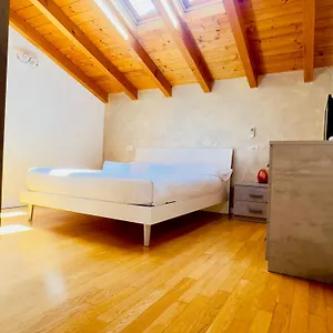 Dom wakacyjny Sonhozinho House, Colico
